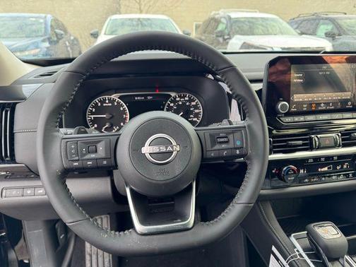 2025 Nissan Pathfinder SV 4WD