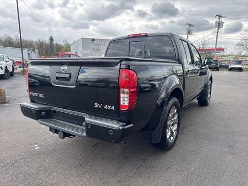 Magnetic Black Pearl 2021 Nissan Frontier SV
