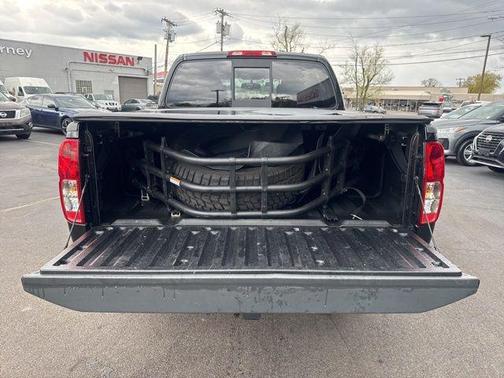 Magnetic Black Pearl 2021 Nissan Frontier SV