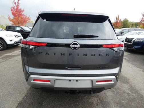 2025 Nissan Pathfinder SL 4WD