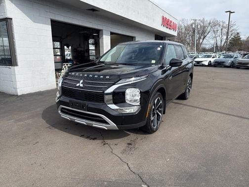 2025 Mitsubishi Outlander PHEV SE S-AWC