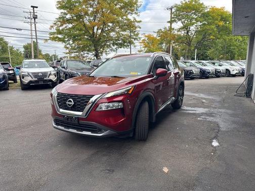 2022 Nissan Rogue SL
