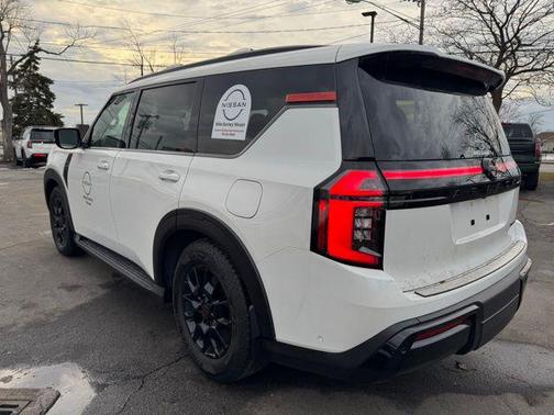 2025 Nissan Armada PRO-4X 4WD