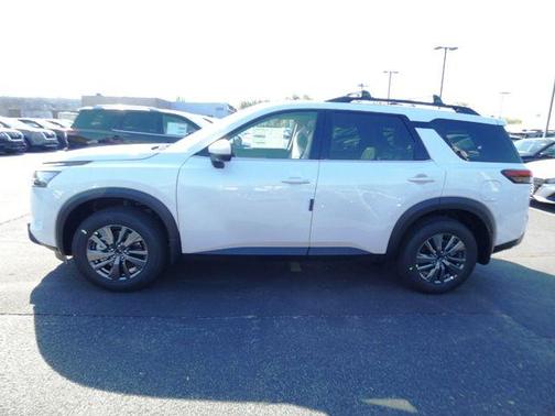 2025 Nissan Pathfinder SV 4WD