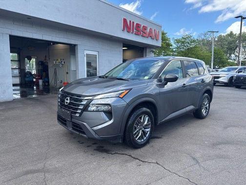 Gun Metallic 2024 Nissan Rogue S