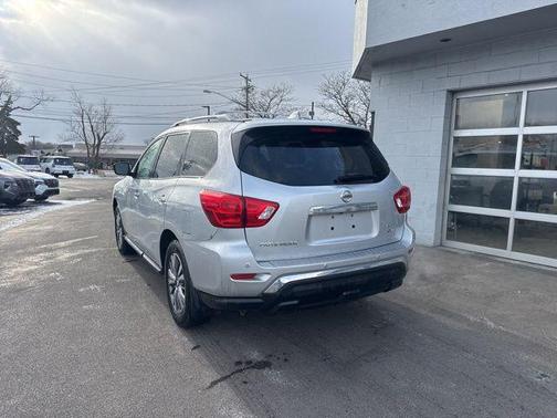 2020 Nissan Pathfinder SV 4WD
