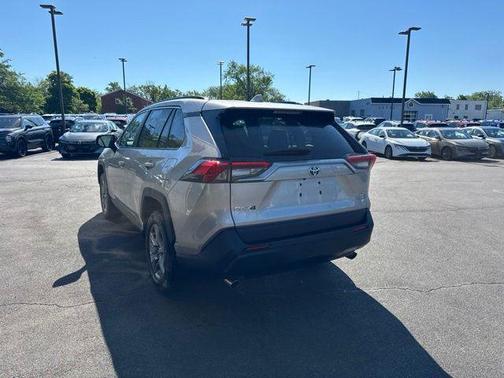 Silver Sky Metallic 2022 Toyota RAV4 Hybrid LE