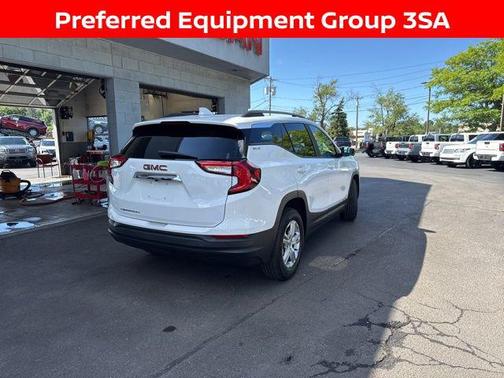 2022 GMC Terrain SLE