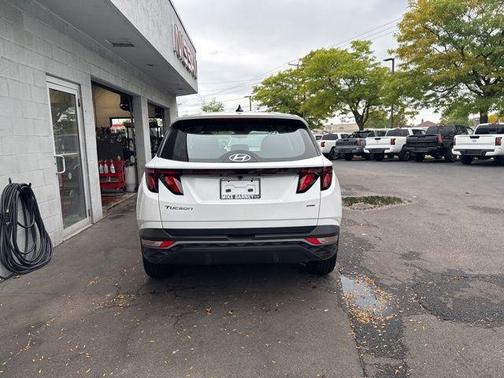 2024 Hyundai TUCSON SE