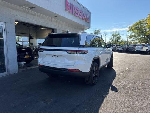 2024 Jeep Grand Cherokee Altitude