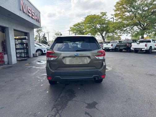 2022 Subaru Forester Premium