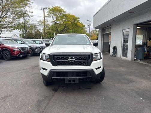 2022 Nissan Frontier S