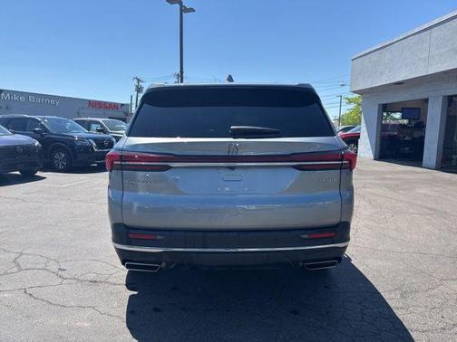 Moonstone Gray Metallic 2026 Buick Enclave Preferred FWD