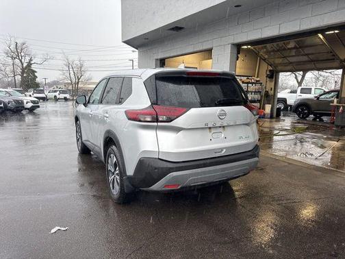 Brilliant Silver Metallic 2023 Nissan Rogue SV