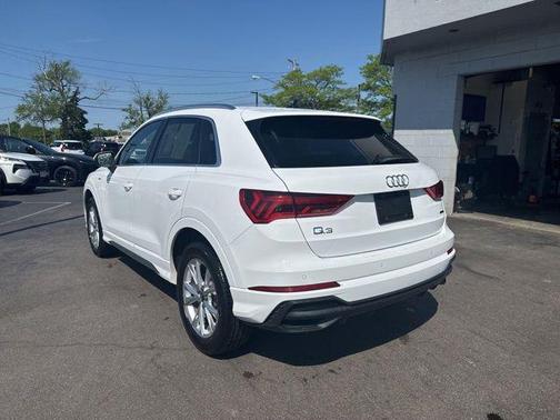 White 2024 Audi Q3 Premium 45 TFSI S line quattro Tiptronic