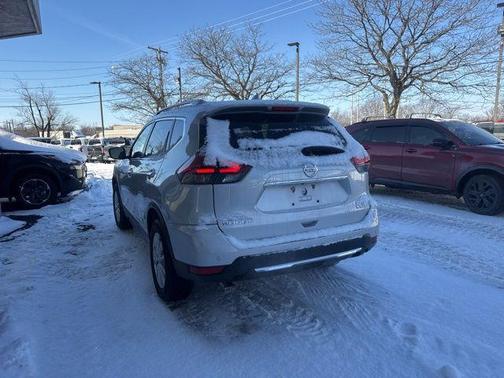 2020 Nissan Rogue SV