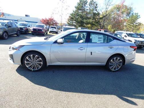 2025 Nissan Altima 2.5 SL