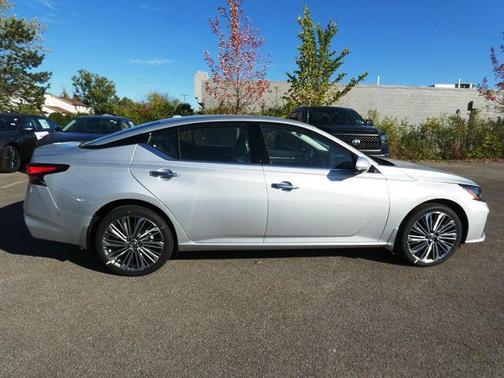 2025 Nissan Altima 2.5 SL