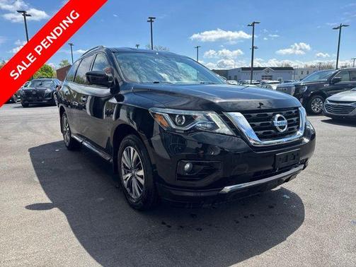 Magnetic Black Pearl 2020 Nissan Pathfinder SL 4WD