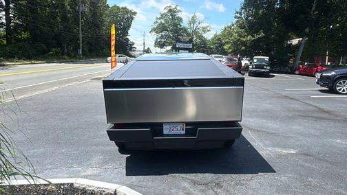 2024 Tesla Cybertruck Cyberbeast