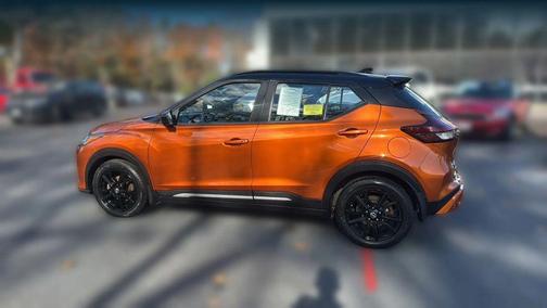 2023 Nissan Kicks SR