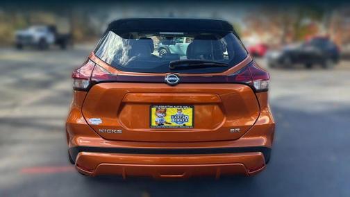 2023 Nissan Kicks SR