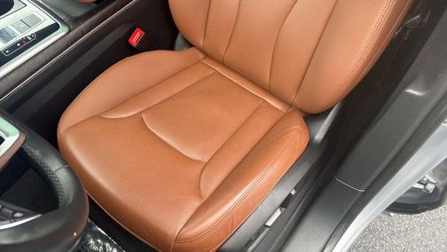 2022 Audi Q8 55 Premium Plus