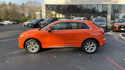 2024 Audi Q3 Premium 45 TFSI S line quattro Tiptronic