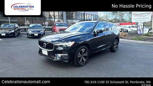Onyx Black Metallic 2022 Volvo XC60 B5 Momentum