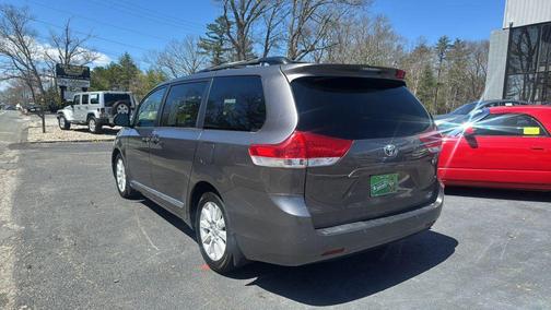 2011 Toyota Sienna XLE
