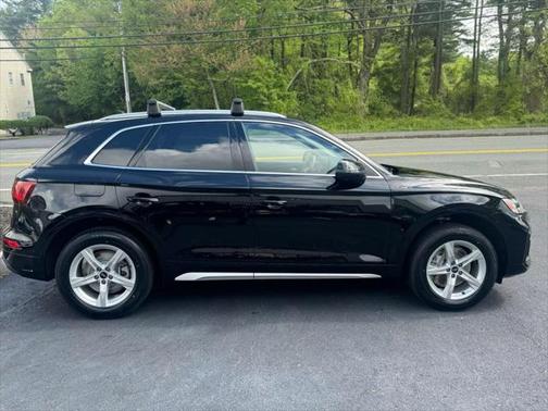 2023 Audi Q5 40 Premium