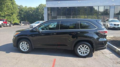 Predawn Gray Mica 2015 Toyota Highlander LE