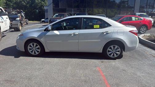 Classic Silver Metallic 2016 Toyota Corolla LE