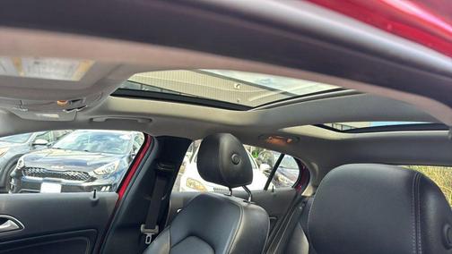 2015 Mercedes-Benz GLA-Class 4MATIC