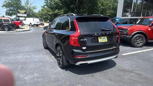 2018 Volvo XC90 T6 Momentum