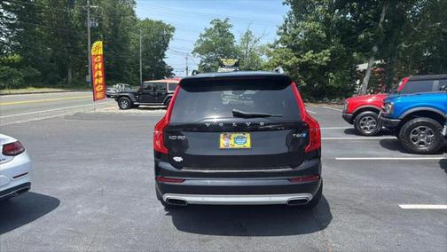 2018 Volvo XC90 T6 Momentum