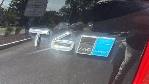 2018 Volvo XC90 T6 Momentum