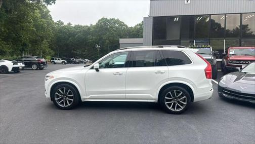 2019 Volvo XC90 T6 Momentum
