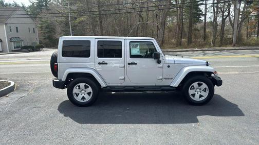 2012 Jeep Wrangler Unlimited Sahara