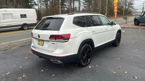 2022 Volkswagen Atlas 3.6L SE w/Technology