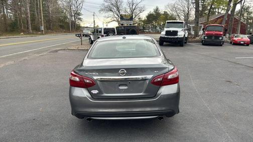 Gun Metallic 2018 Nissan Altima 2.5 SL