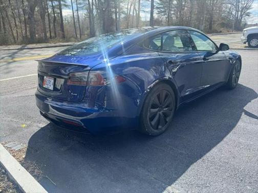 2022 Tesla Model S Plaid