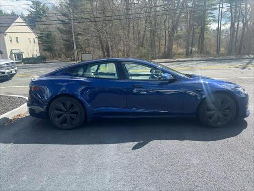 2022 Tesla Model S Plaid