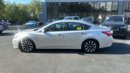 Brilliant Silver 2016 Nissan Altima 2.5 SV