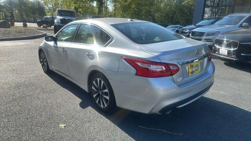 Brilliant Silver 2016 Nissan Altima 2.5 SV
