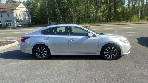 Brilliant Silver 2016 Nissan Altima 2.5 SV