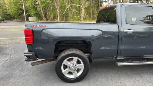 Woodland Green 2019 Chevrolet Silverado 2500 WT