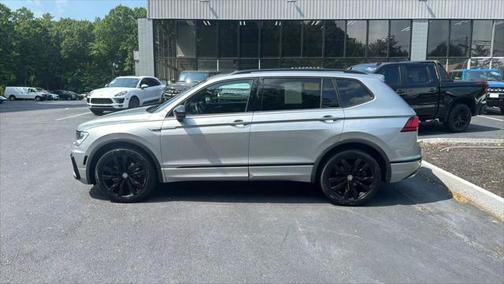 2021 Volkswagen Tiguan 2.0T SE R-Line Black 4MOTION