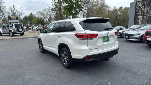 Blizzard Pearl 2017 Toyota Highlander LE