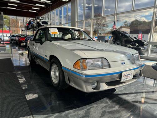1988 Ford Mustang GT